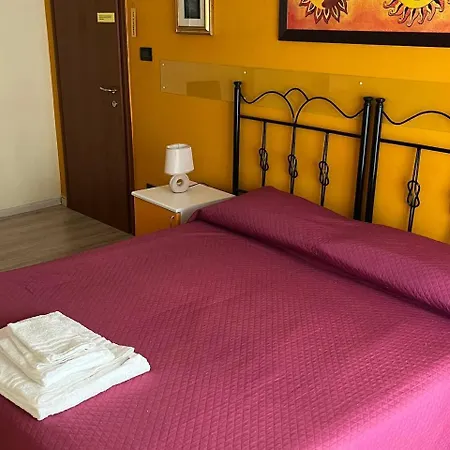 فندق مبيت وإفطار Il Petalo Di Cristallo *