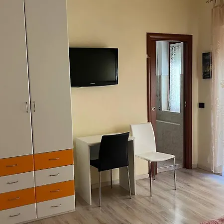 Il Petalo Di Cristallo كروتوني